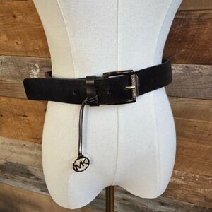 Michael Kors Black Pebbled Leather Belt-tortoise shell buckle w/ MK Charm Logo